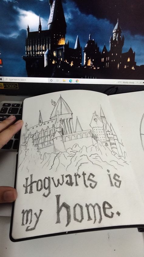 Hogwarts Easy Drawing, Hogwarts Drawing Easy, Hogwarts Drawing, Drawing Castle, Castle Sketch, Hogwarts Castle, Love Drawing, Drawing Easy, Love Drawings