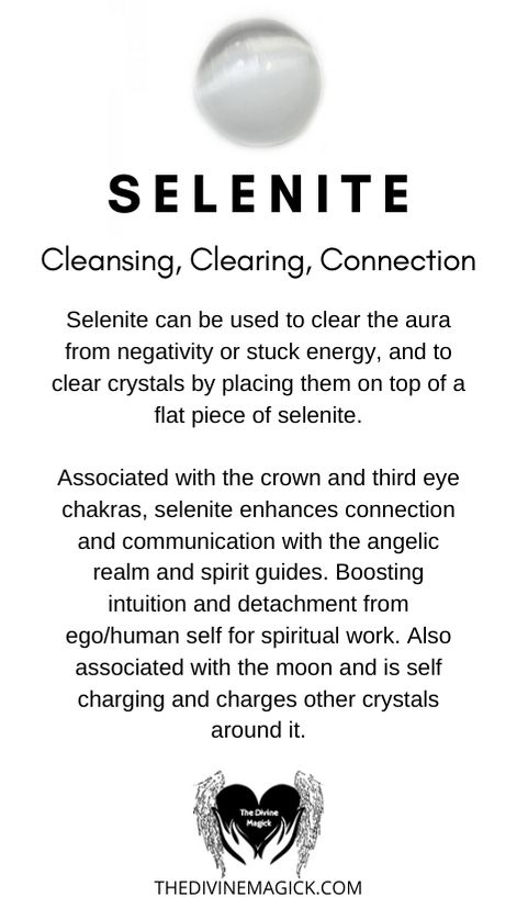 Selenite Crystal Meaning, Selenite Cleansing, Best Healing Crystals, Crystal Witch, Crystal Properties, Crystals Healing Properties, Chakra Healing Crystals, Spiritual Crystals, Crystal Angels