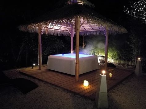 Spa Pergola, Store Pergola, Backyard Spa, Spa Center, Laguna Beach, Outdoor Bed, Patio Umbrella, Hot Tub, Bungalow