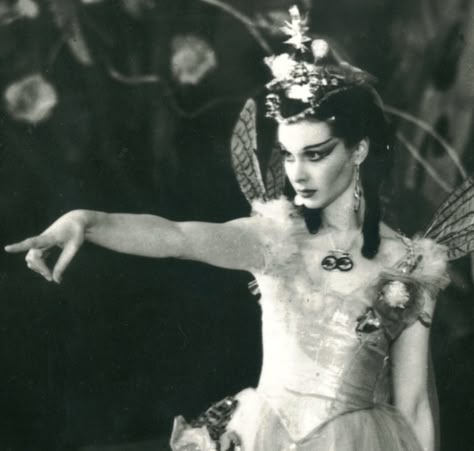 Oliver Messel, Midnight Summer Dream, Midsummer Nights Dream Party, Midsummers Night, Midnight Summer, A Midsummer Night's Dream, Vivien Leigh, Dream Party, Midsummer Night's Dream