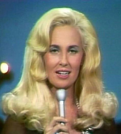 Tammy Wynette, 60s Hair, Country Music Singers, Personality Disorder, Country Singers, Iconic Women, Female Singers, First Lady, Country Music