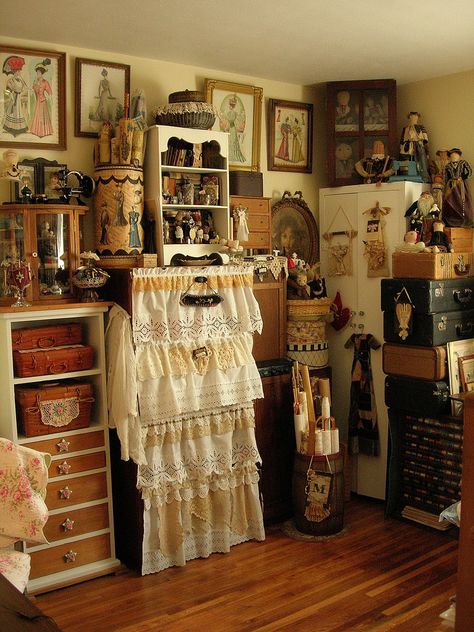 I am grateful to have a little room of my own to play in. Antique School Desk Decorating Ideas, Retro Sewing Room, Sewing Room Vintage, Cottagecore Sewing Room, Antique Sewing Room, Sewing Bedroom, Craft Room Bedroom, Flickr Photography, Vintage Craft Room