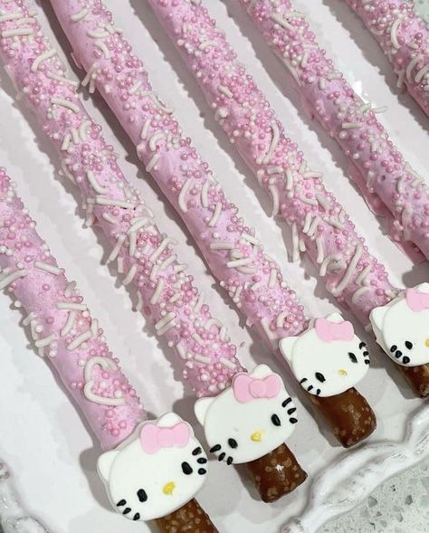 Hello Kitty Themed Desserts, Hello Kitty Baked Goods, My Melody Quinceanera, Hello Kitty Party Snacks, Hello Kitty Pretzels, Hello Kitty Birthday Party Food, Hello Kitty Treat Table, Birthday Hello Kitty Ideas, Hello Kitty Birthday Treats