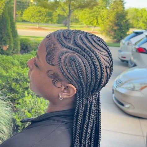 Destiny Knott | Louisville Braider on Instagram: "A R T 👩🏾‍🎨

Style: Designer Stitch Braids ♡

#stitchbraids #stitch #kybraider #braids #fulanibraids #tribalbraids #longhair #dallashairstylist #dallasbraids #braidsbraidsbraids #louisvillebraider #bohostyle #bohoknotlessbraids" Designer Stitch Braids, Small Stitch Braids, Freestyle Stitch Braids, Small Cornrows, Inspo Hairstyles, Black Kids Braids Hairstyles, Cornrows Braids For Black Women, Kid Hair, Kids Braids