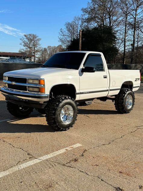 Chevy S10 Lifted, 2001 Chevy Silverado 1500, Lifted Obs Chevy, 1996 Chevy Silverado, Lifted Single Cab, 98 Chevy Silverado, Chevy Silverado Single Cab, Kids Vehicles, Old School Chevy