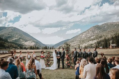 Yellowstone Mountains, Scenic Wedding Venues, Mountain View Weddings, Montana Wedding Venues, Scenic Wedding, Montana Ranch, Montana Mountains, Ranch Wedding Venue, Big Sky Montana