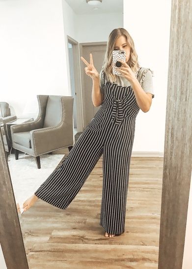 Pro tip: layer a tshirt under your favorite jumpsuit for a whole new look! Jumpsuit With Tshirt, Shirt Under Jumpsuit, Going Out Jumpsuit, Grad School Outfit, Casual Jumpsuit Outfit, Jumpsuit Formal, Jumpsuit Wedding, Outfit Jumpsuit, Summer Jumpsuit