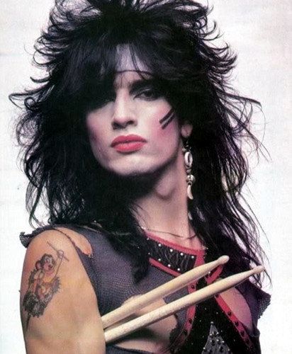 Tommy Lee Rocker Makeup, Rockstar Hair, Tommy Lee Motley Crue, 80s Rocker, Shout At The Devil, Vince Neil, Hair Metal, Motley Crüe, 80s Men