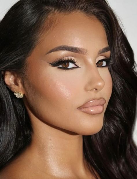 Bronze Makeup Look, Bombshell Makeup, How To Makeup, Sultry Makeup, Brown Girls Makeup, Formal Makeup, Makeup For Black Skin, Glam Makeup Look, Dark Makeup