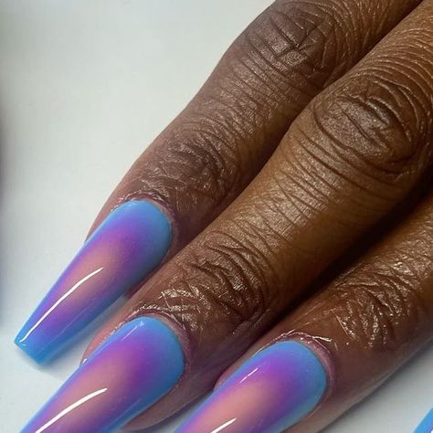 chloe on Instagram: "summer aura" Aura Nails On Dark Skin, Sparkly Aura Nails, Retro Inspired Nails, Pink Blue And White Nails, Coffin Aura Nails, Aura Nail Design, Purple And Blue Acrylic Nails, Lavender Aura Nails, Aura Nails Coffin