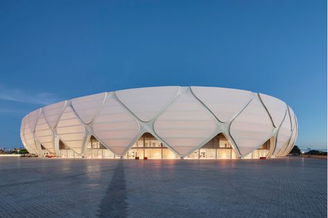 1 Manaus Brazil, Stadium Architecture, Tensile Structures, Stadium Design, Sports Stadium, Sports Complex, Roof Structure, Amazing Buildings, World Cup 2014