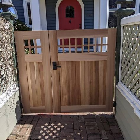 Wooden Side Gates, Side Yard Gate, Craftsman Bungalow Exterior, Courtyard Gate, Cedar Gate, Wood Fence Gates, Pool House Decor, Backyard Gates, Unique Outdoor Spaces