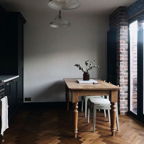 Victoria ft. Tomma & Ziggy 🖤 (@builtinthe_sixties) • Instagram photos and videos Kitchen Floor Herringbone, Herringbone Floor Kitchen, Dark Herringbone Floor, Modern Spanish Interior Design, Spanish Interior Design, Engineered Wood Floors Oak, Cherry Wood Floors, Direct Wood Flooring, Types Of Wood Flooring