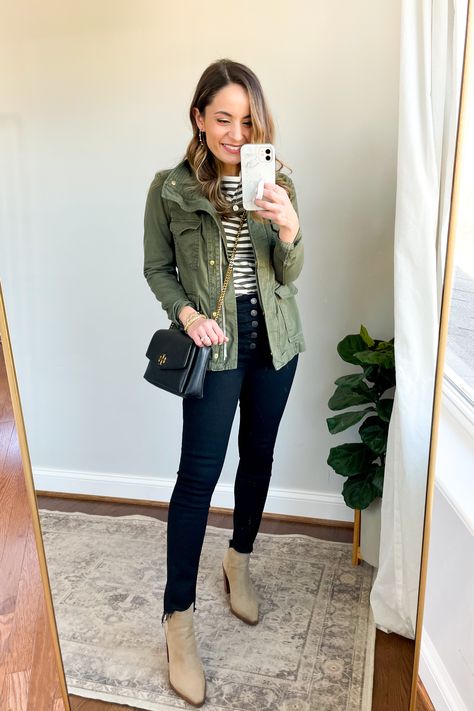 Olive Striped Tee Four Ways - Pumps & Push Ups Striped Tee Outfit, Olive Jacket Outfit, Olive Jeans Outfit, Khaki Jacket Outfit, Stripe Tee Outfit, Olive Pants Outfit, Olive Green Pants Outfit, Early Spring Outfits Casual, Green Jacket Outfit