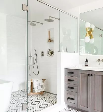 10 Show-Stopping Marble Bathroom Ideas Alcove Shower Remodel, Shower With Corner Bench, Shower Corner Bench, Bathroom Favorites, Shower Partition, Corner Shower Bench, Tile Shower Niche, Marble Shower Tile, Girl Bathroom