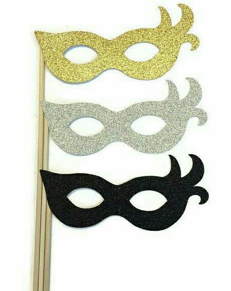 Masquerade Photo Booth, Diy Masquerade Mask, Graduation Photo Booth Props, Masquerade Prom, Prop Box, Photobooth Ideas, New Year Ideas, Christmas Photo Booth, Photo Booth Prop