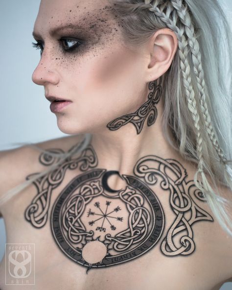 Viking Chest Tattoo, Viking Tattoos For Women, Vegvisir Tattoo, Viking Vegvisir, Tattoo Pierna, Chris Garver, Chest Tattoo Female, Celtic Viking, Armband Tattoos