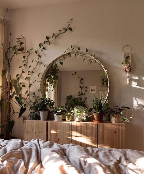 Zimmer Diy, Redecorate Bedroom, Cozy Room Decor, Aesthetic Rooms, Dreamy Room, Room Design Bedroom, Dream Room Inspiration, Room Makeover Bedroom, Room Makeover Inspiration