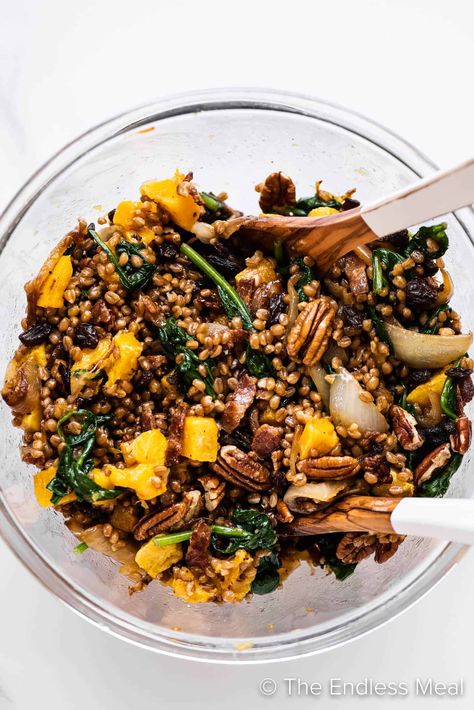 Wheat Berry Recipes Dinners, Wheatberry Recipes, Wheat Berry Recipes, Wheat Berry Salad, Caramelized Onions Recipe, Focus Foods, Wheat Berry, Sweet Dressing, Butternut Squash Salad