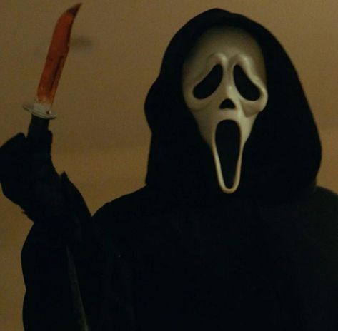 Scream 4 Ghostface, Scream Movie Tattoo, Scream Movie Cake, Scream Movie Wallpaper, Scream Movie Birthday Party, Scream Movie Aesthetic, Alexis Core, Scream Movie Poster, Scream Characters