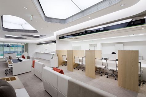 Sumitomo Mitsui Banking Corporation smbc - Shukugawa Branch - Nikken Sekkei Service Center Design, Bank Interior Design, Bank Office, Bank Interior, Banks Office, Healthcare Interior Design, Service Counter, Traffic Police, Ban Ban