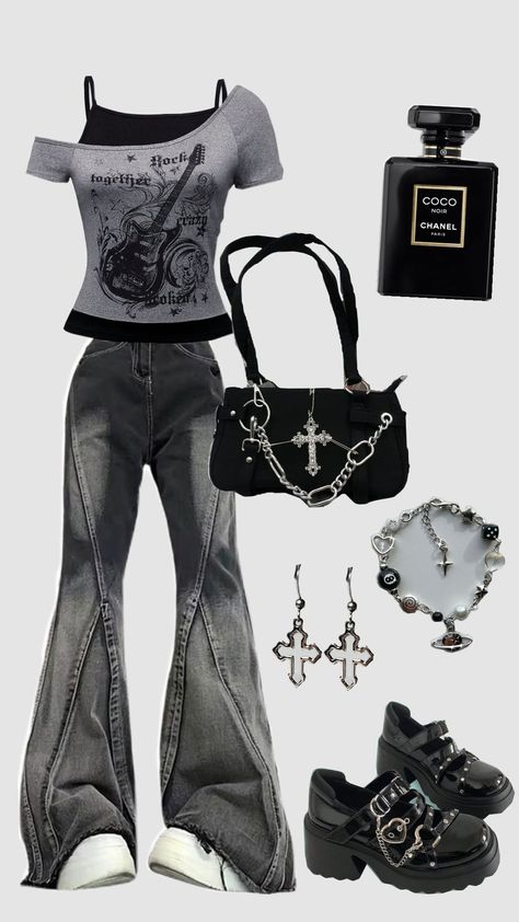 #ootd #outfit #aesthetic #rock #punk #grunge #goth #emo #black #metal #metallica #chanel Punk Workout Clothes, Goth And Emo Outfits, Outfit Ideas Goth Aesthetic, 2010 Goth Aesthetic, Goth Fitness Outfit, Metal Rock Outfit, Emo Clothes Women, Punk Rock Outfits Aesthetic, Metal Outfit Aesthetic