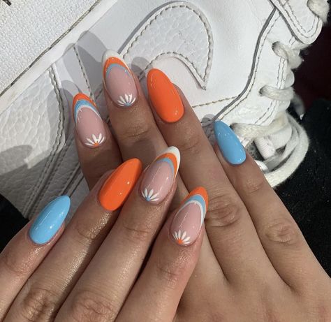 Summer Nails Tropical, Nails Tropical, Teen Nails, Western Nails, Boho Nails, Sassy Nails, Subtle Nails, Classic French Manicure, Summery Nails