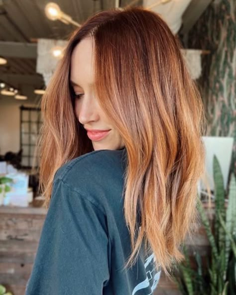 𝐁𝐨𝐡𝐨 🌿 𝐇𝐚𝐢𝐫 𝐒𝐚𝐥𝐨𝐧 | A Salon + Cafe Experience on Instagram: "THIS COPPER IS ON FIRE💥💥 Artist: @ninamariecolor 📍: Boho | Asbury Park, NJ Save, Tag or Share with a friend who will look amazing with this change!" Copper Blonde Fall Hair, Rooted Copper Hair, Fall Copper Hair, Blonde To Copper, From Blonde To Red, Boho Hair Salon, Balayage Auburn, Balayage Hair Copper, Balayage Extensions