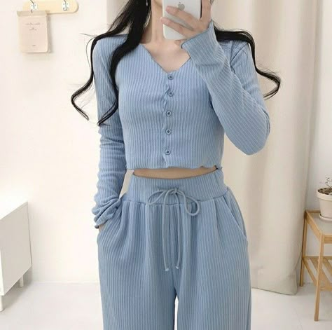 Korean Pyjamas Outfit, Korean Comfy Outfits, Lounge Wear Korean, Korean Pjs, Home Dress Comfy, Korean Loungewear, Home Outfit Comfy, Pajamas Korean, Comfy Home Outfits