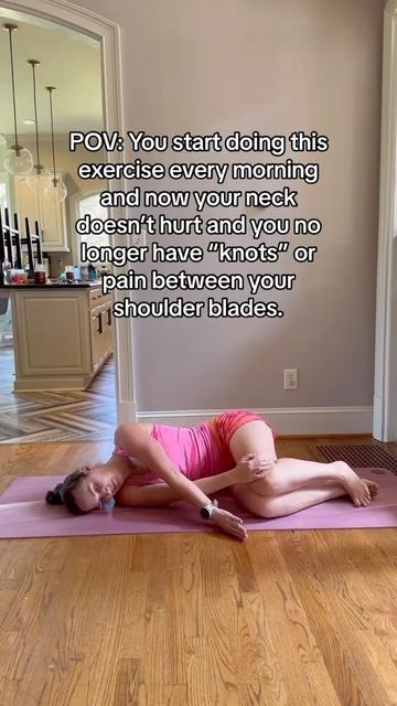 Neck Mobility, Neck Exercises, Upper Back Pain, Jillian Michaels, Mobility Exercises, Yoga Stretches, Physical Therapist, Yoga Routine, Back Exercises