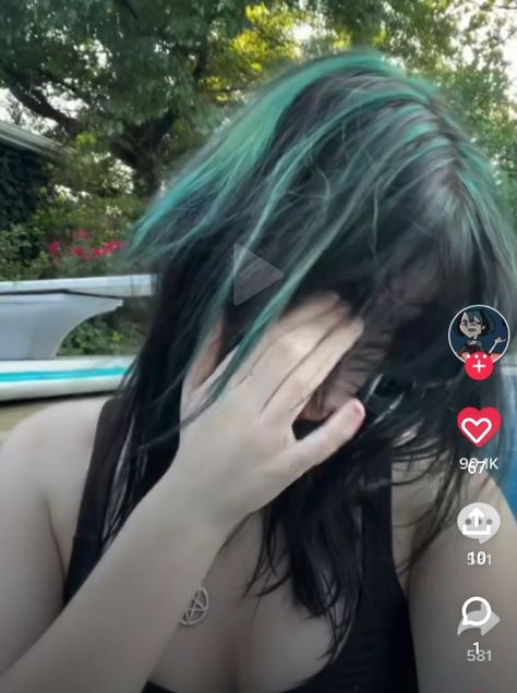 Dark Split Dye, Black Hair Streaks, Teal Hair Streaks, Green Hair Streaks, Green And Black Hair, Teal Hair Dye, Dark Teal Hair, Underdye Hair, Blue Brown Hair