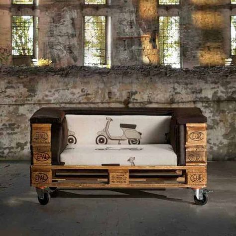 Fantastic stylish and beautiful sofa made from repurposed euro pallets. …    Read More »  #Design, #LivingRoom, #RecyclingWoodPallets #PalletSofasCouches Palette Furniture, Eco Furniture, Pallet Crates, Pallets Diy, Pallet Couch, Pall Mall, Pallet Sofa, Pallet Designs, Pallet Creations