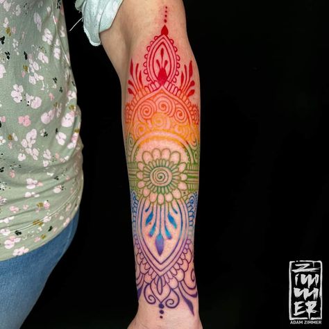 Colorful Mandala Sleeve Tattoo, Mandela Tattoo Watercolor, Rainbow Mandala Tattoo, Colored Mandala Tattoo, Mandela Tattoo Sleeve, Colorful Mandala Tattoo, Trap Tattoos For Women, Tattoo Colors, Mandela Tattoo