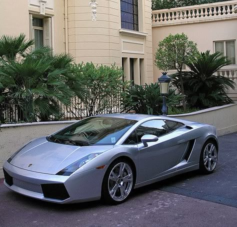 Silver Lamborghini, Lambo Gallardo, Lamborghini Pictures, Audi Lamborghini, Tmax Yamaha, White Lamborghini, Fastest Car, Sports Cars Lamborghini, Motorsport Art