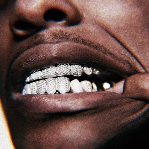 Grillz Teeth Men, Teeth Aesthetic, Pretty Teeth, Teeth Drawing, Grillz Teeth, Diamond Grillz, Gold Grill, Pretty Flacko, Custom Grillz