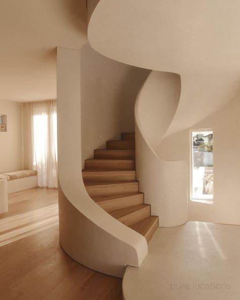 Mediterranean Beach House, Modern Mediterranean Home, Mediterranean Beach, Modern Mediterranean, Interior Stairs, Mediterranean Home, Spiral Staircase, Staircase Design, Stairs Design