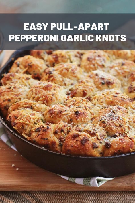 Pizza Knots, Savory Monkey Bread, Pepperoni Recipes, Garlic Knots Recipe, Sides Dishes, Food Net, Garlic Knots, Garlic Bread Recipe, Delicious Appetizer Recipes