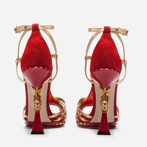 Dolce Gabbana Shoes, Red High Heels, Fancy Shoes, Red High, Unique Shoes, Dolce E Gabbana, Fabulous Shoes, Carrie Bradshaw, Shoes Nike