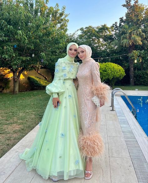 Hijabi Dresses For Wedding Guests, Muslim Wedding Guest Outfit, Wedding Guest Hijab, Modest Wedding Guest Outfit, Muslim Formal Dress, Hijabi Wedding Guest Outfit, Hijab Wedding Guest Outfit, Hijabi Wedding, Hijab Stile