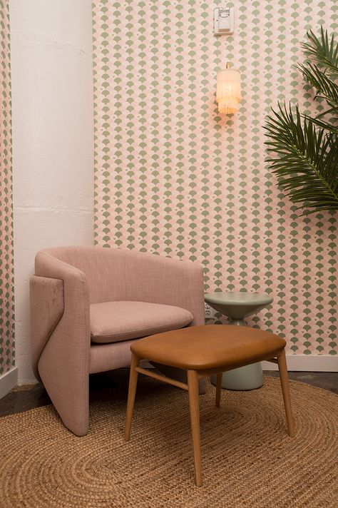 The Wing Brings Custom-Designed Mother's Rooms to Brooklyn Office Buildings - Interior Design Luxe Office, Lactation Room, Relaxing Spaces, Wellness Room, Nursing Room, India Mahdavi, Co Working Space, Quiet Room, Parents Room