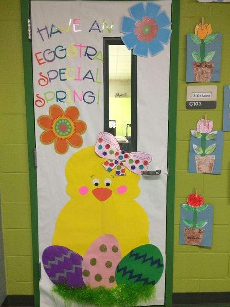 24 Easter and Spring Classroom Door Decorations that brings in a bouquet of happiness in your classroom - Hike n Dip Easter Classroom Door, Easter Classroom Decorations, Spring Classroom Decorations, Spring Classroom Door, Classroom Door Ideas, Easter Bulletin Boards, Recreational Therapy, Easter Classroom, Spring Door Decoration