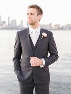 Charcoal Grey Suit Wedding, Grey Tuxedo Wedding, Fall Wedding Tuxedos, Groom Suit Grey, Wedding Groomsmen Attire, Grey Suit Wedding, Grey Tuxedo, Dark Gray Suit, Wedding Tux