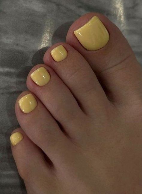 Yellow Pedicure, Toe Colors, Nail Nail Designs, Feet Nail Design, Gel Toe Nails, Acrylic Toe Nails, Toe Nail Color, Pretty Toe Nails, Cute Toe Nails