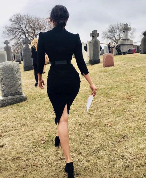 instagram femme fatale fashion black dress beauty spy alex parrish Priyanka Chopra Style, Same But Different, Black Dress Outfits, Guess Who, Priyanka Chopra, Cemetery, Homework, And Now, See You