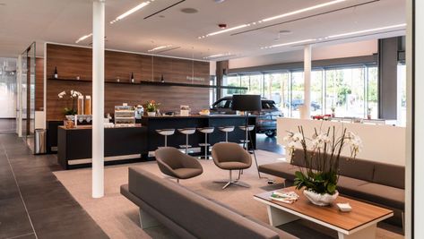 Car Showroom Interior Design, Car Dealership Design, Corporate Architecture, Car Showroom Architecture, Porsche Showroom, Car Showroom Interior, Porsche Dealership, Dealership Showroom, Car Showroom Design