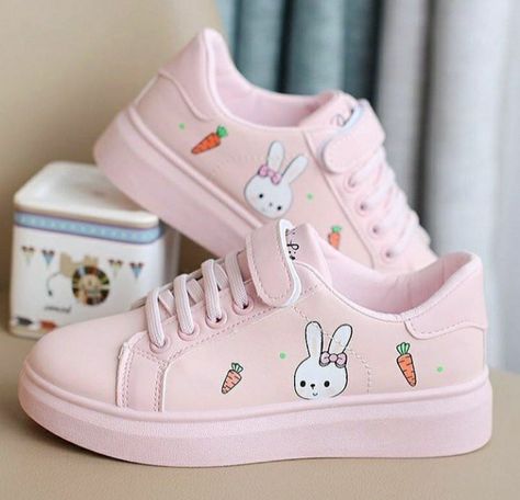 Kasut Nike, Girls Shoes Teenage, Cute Rabbits, Pretty Sneakers, Trendy Heels, Girls Shoes Sneakers, Kawaii Shoes, Parcel Delivery, Best Shoes For Men