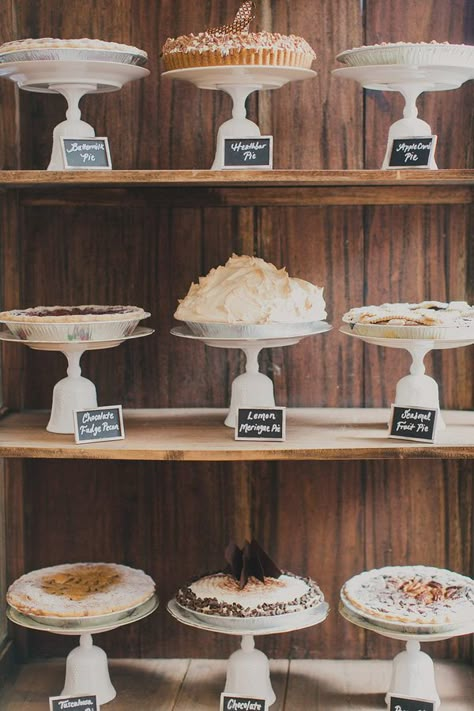 Pie Bar Wedding, Cakes And Pies, Wedding Pie, Dessert Bar Wedding, Wedding Cake Alternatives, Pie Shop, Crepe Cake, Naked Cakes, Wedding Dessert Table