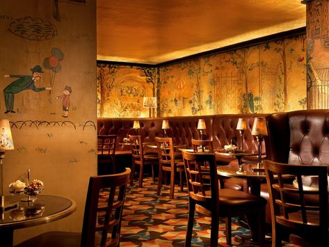 26 Best Bars in New York City, From Classic Dives to Martini Lounges | Condé Nast Traveler New York City Bars, Carlyle Hotel, Rosewood Hotel, Nyc Bars, Frank Gehry, Hotel Interior Design, Jazz Club, Gio Ponti, Hotel Bar