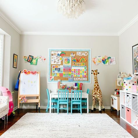 Julie Goette on Instagram: “Today I’m super excited to be sharing a little makeover I did of our playroom in preparation for home schooling my daughter this fall! Lord…” School Playroom, Bonus Room Design, Homeschool Room Design, Playing Room, Playroom Makeover, Bonus Room Ideas, Small Playroom, Child Playing, Girls Playroom