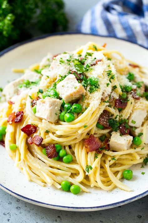 Turkey Pasta Carbonara | Turkey Pasta | Leftover Turkey Recipe #turkey #pasta #bacon #peas #dinner #dinneratthezoo Pasta With Turkey, Leftover Thanksgiving Turkey Recipes, Easy Leftover Turkey Recipes, Easy Carbonara Recipe, Easy Turkey Recipes, Cooking Thanksgiving Dinner, Pasta Carbonara Recipe, Turkey Pasta, Carbonara Recipe